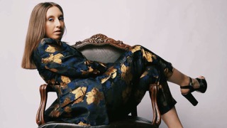 Thumbnail image of Songwriter Alexis Kesselman.